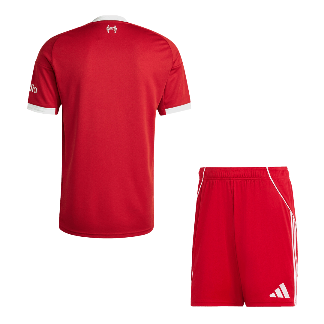 Liverpool Kotijalkapallosetti 2025/26