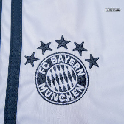 Bayern Munich 2025/26 Vieras Pelipaitasetti Lasten - kuva 3